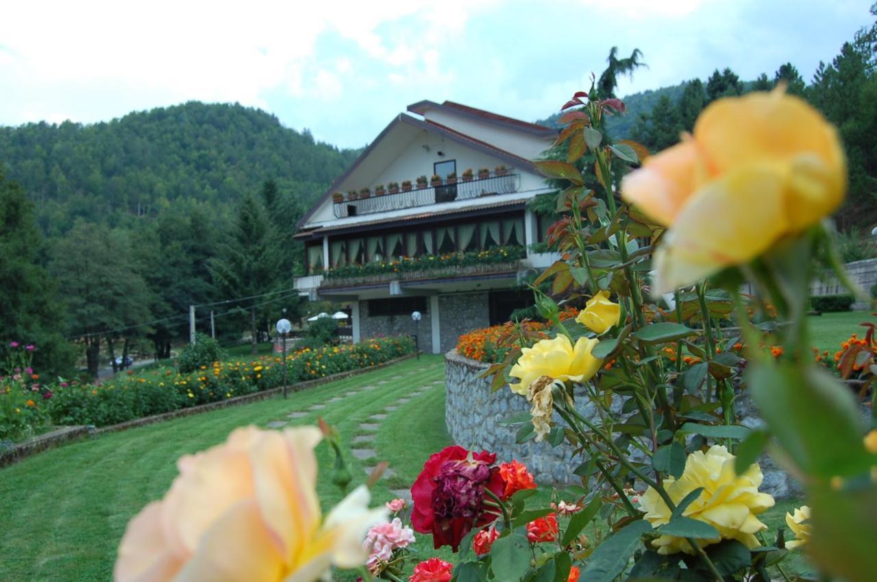 Hotel Lo Sciatore Cotronei Ngoại thất bức ảnh