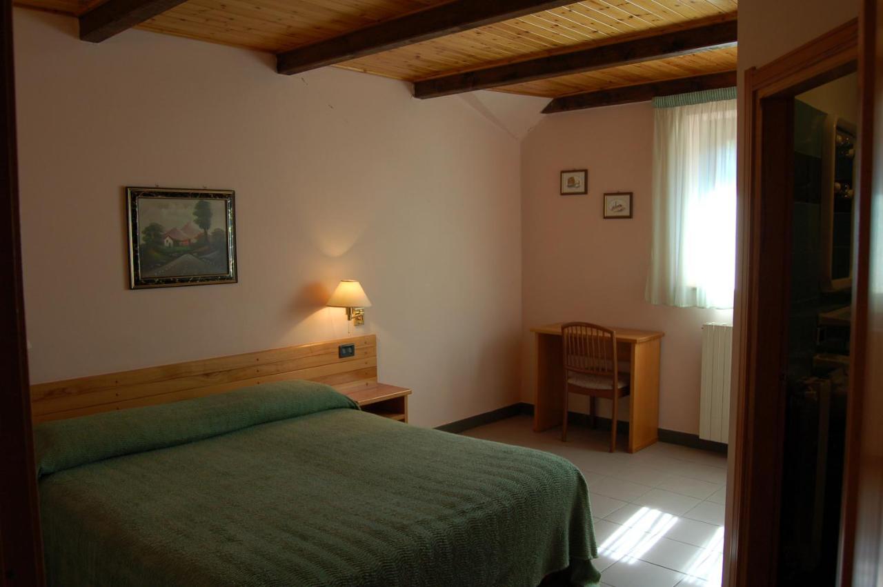 Hotel Lo Sciatore Cotronei Ngoại thất bức ảnh
